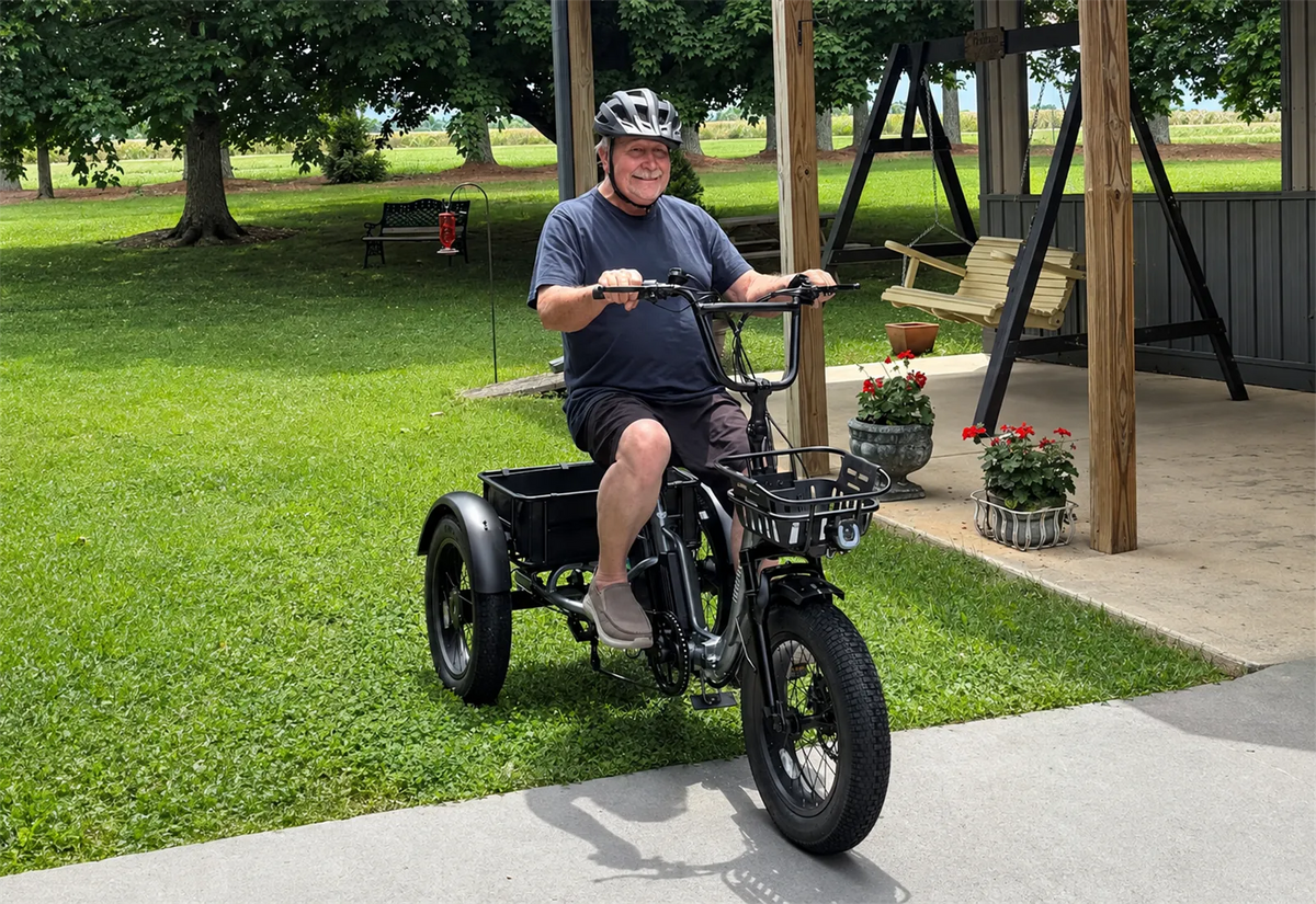 From Bicycle to E-Trike: A Safe Riding Guide for Older Adults